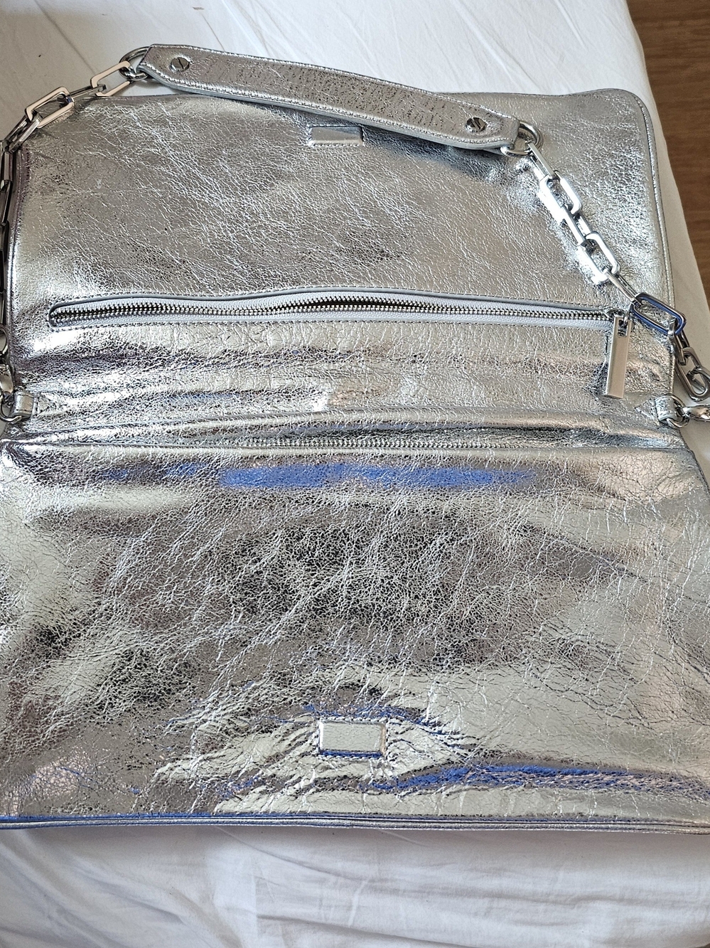 Tory Burch Like Metallic Silver Logo Clutch - Picture 2 of 3